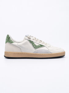 PLAYNEW Sneakers
