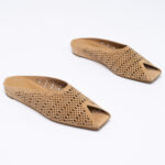 Καστόρινα flat mules