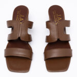 Strapped δερμάτινα mules