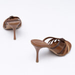 Δερμάτινα strapped mules