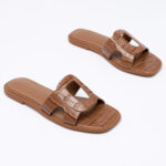 Croc-effect leather slides